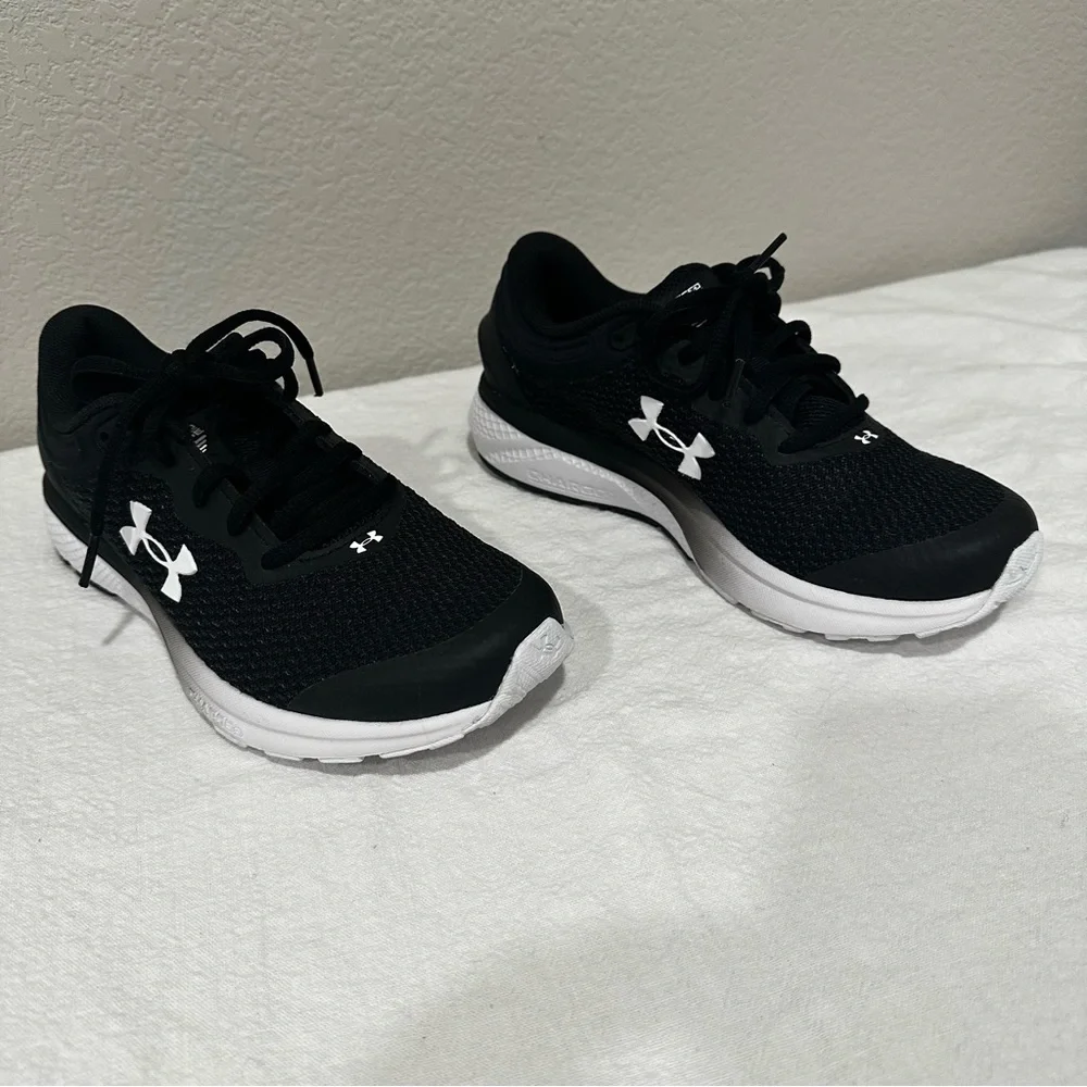 Under Armour Charged Escape 3 Black & White Women’s Size 6 SKU3024913. Preloved - Picture 4 of 12
